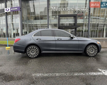 Сірий Мерседес Ц-Клас, об'ємом двигуна 1.99 л та пробігом 161 тис. км за 18000 $, фото 4 на Automoto.ua