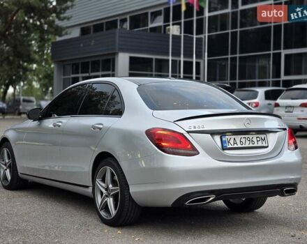 Серый Мерседес Ц-Класс, объемом двигателя 1.99 л и пробегом 187 тыс. км за 17900 $, фото 4 на Automoto.ua