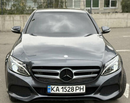 Мерседес Ц-Класс 2015 в Киеве на Automoto.ua Серый Мерседес Ц-Класс, объемом двигателя 1.99 л и пробегом 119 тыс. км за 20499 $, фото 12 на Automoto.ua