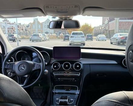 Серый Мерседес Ц-Класс, объемом двигателя 1.99 л и пробегом 217 тыс. км за 18000 $, фото 3 на Automoto.ua