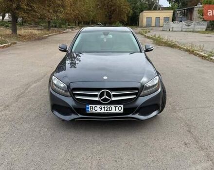 Серый Мерседес Ц-Класс, объемом двигателя 2 л и пробегом 196 тыс. км за 15000 $, фото 3 на Automoto.ua