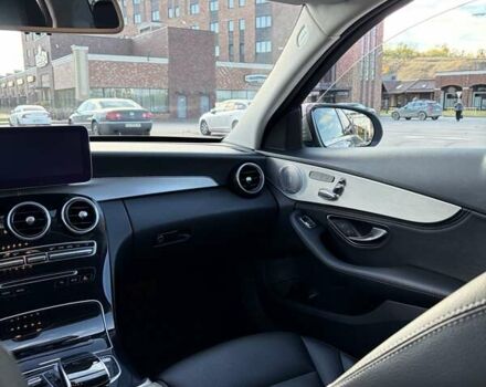 Серый Мерседес Ц-Класс, объемом двигателя 1.99 л и пробегом 217 тыс. км за 18000 $, фото 6 на Automoto.ua