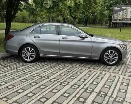 Сірий Мерседес Ц-Клас, об'ємом двигуна 2 л та пробігом 225 тис. км за 17500 $, фото 5 на Automoto.ua