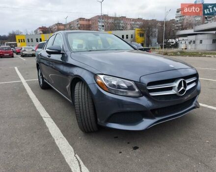 Серый Мерседес Ц-Класс, объемом двигателя 2 л и пробегом 157 тыс. км за 19500 $, фото 2 на Automoto.ua