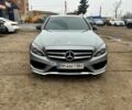 Серый Мерседес Ц-Класс, объемом двигателя 2.1 л и пробегом 285 тыс. км за 16500 $, фото 2 на Automoto.ua