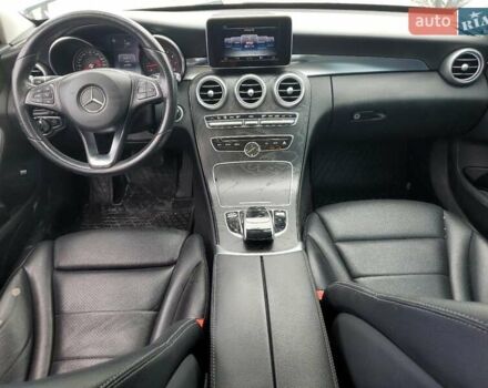 Серый Мерседес Ц-Класс, объемом двигателя 2 л и пробегом 63 тыс. км за 3000 $, фото 7 на Automoto.ua