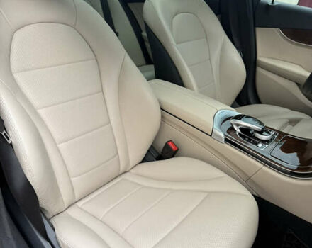 Мерседес Ц-Класс 2015 в Киеве на Automoto.ua Серый Мерседес Ц-Класс, объемом двигателя 1.99 л и пробегом 119 тыс. км за 20499 $, фото 20 на Automoto.ua