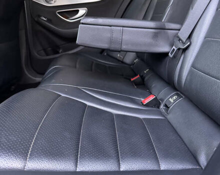 Серый Мерседес Ц-Класс, объемом двигателя 1.99 л и пробегом 150 тыс. км за 22000 $, фото 16 на Automoto.ua