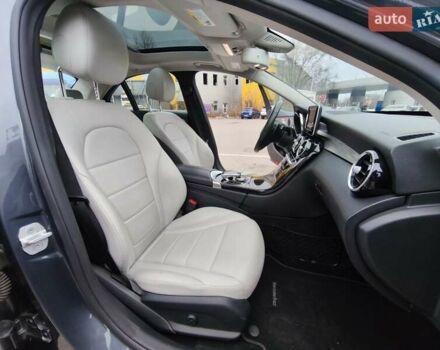 Серый Мерседес Ц-Класс, объемом двигателя 2 л и пробегом 157 тыс. км за 19500 $, фото 12 на Automoto.ua