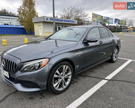 Сірий Мерседес Ц-Клас, об'ємом двигуна 1.99 л та пробігом 193 тис. км за 19900 $, фото 12 на Automoto.ua