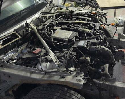 Серый Мерседес Ц-Класс, объемом двигателя 2.14 л и пробегом 144 тыс. км за 14000 $, фото 13 на Automoto.ua