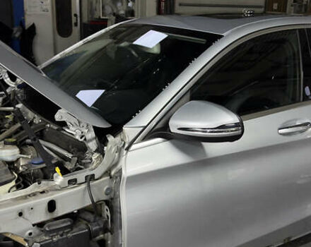 Серый Мерседес Ц-Класс, объемом двигателя 2.14 л и пробегом 144 тыс. км за 14000 $, фото 1 на Automoto.ua