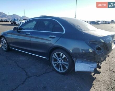 Сірий Мерседес Ц-Клас, об'ємом двигуна 2 л та пробігом 57 тис. км за 3800 $, фото 1 на Automoto.ua