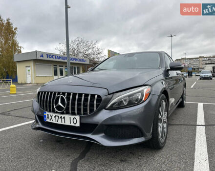 Сірий Мерседес Ц-Клас, об'ємом двигуна 1.99 л та пробігом 193 тис. км за 19900 $, фото 6 на Automoto.ua