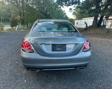 Серый Мерседес Ц-Класс, объемом двигателя 2 л и пробегом 76 тыс. км за 13200 $, фото 4 на Automoto.ua