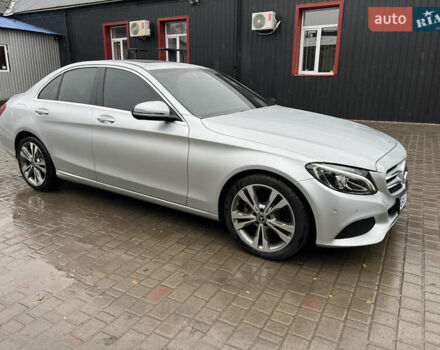 Сірий Мерседес Ц-Клас, об'ємом двигуна 2.14 л та пробігом 66 тис. км за 25699 $, фото 2 на Automoto.ua
