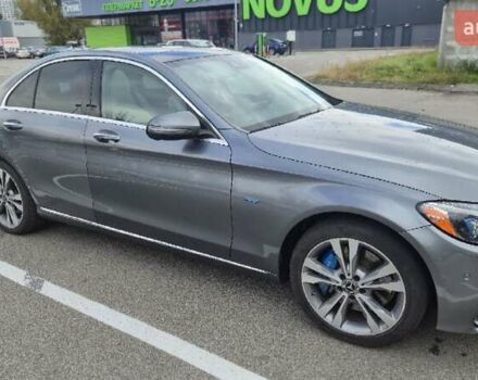 Серый Мерседес Ц-Класс, объемом двигателя 1.99 л и пробегом 160 тыс. км за 28500 $, фото 3 на Automoto.ua