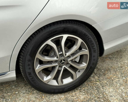 Серый Мерседес Ц-Класс, объемом двигателя 2 л и пробегом 56 тыс. км за 21500 $, фото 3 на Automoto.ua