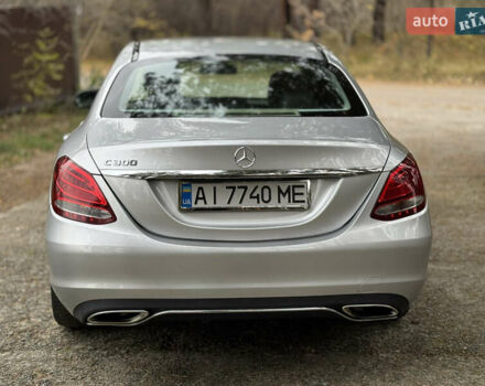 Серый Мерседес Ц-Класс, объемом двигателя 2 л и пробегом 56 тыс. км за 21500 $, фото 5 на Automoto.ua