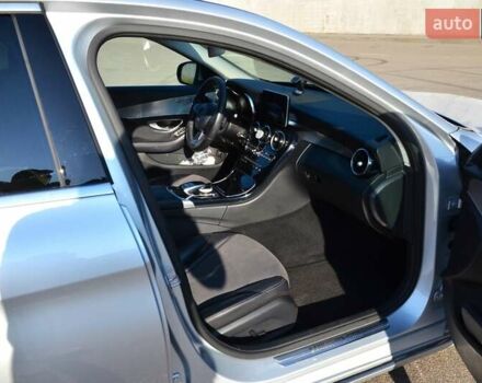 Серый Мерседес Ц-Класс, объемом двигателя 1.6 л и пробегом 177 тыс. км за 19500 $, фото 41 на Automoto.ua