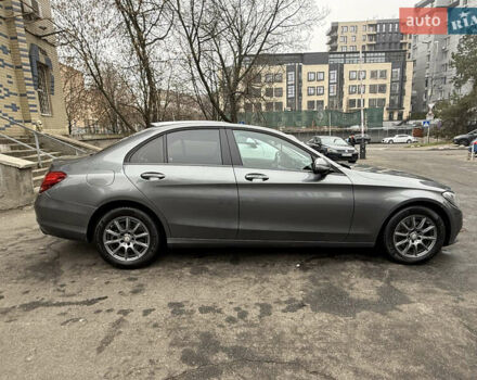 Серый Мерседес Ц-Класс, объемом двигателя 2.14 л и пробегом 86 тыс. км за 23777 $, фото 3 на Automoto.ua