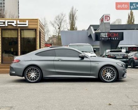 Серый Мерседес Ц-Класс, объемом двигателя 3.98 л и пробегом 57 тыс. км за 63500 $, фото 7 на Automoto.ua