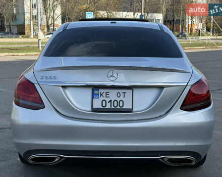 Серый Мерседес Ц-Класс, объемом двигателя 1.99 л и пробегом 98 тыс. км за 22400 $, фото 4 на Automoto.ua