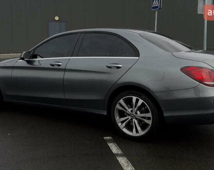 Сірий Мерседес Ц-Клас, об'ємом двигуна 1.99 л та пробігом 35 тис. км за 27500 $, фото 5 на Automoto.ua