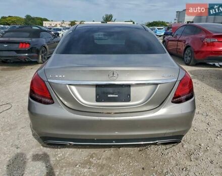 Серый Мерседес Ц-Класс, объемом двигателя 0 л и пробегом 100 тыс. км за 6700 $, фото 5 на Automoto.ua