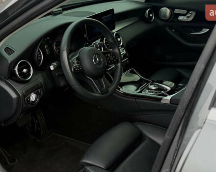 Сірий Мерседес Ц-Клас, об'ємом двигуна 1.99 л та пробігом 35 тис. км за 27500 $, фото 6 на Automoto.ua