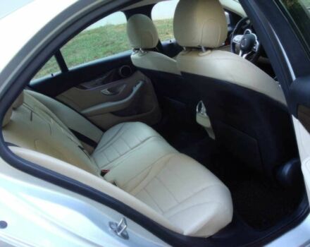 Серый Мерседес Ц-Класс, объемом двигателя 2 л и пробегом 35 тыс. км за 13000 $, фото 10 на Automoto.ua