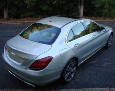 Серый Мерседес Ц-Класс, объемом двигателя 2 л и пробегом 35 тыс. км за 13000 $, фото 5 на Automoto.ua