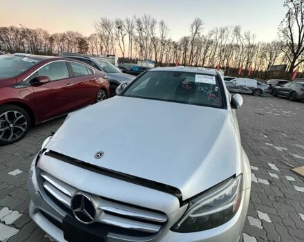 Серый Мерседес Ц-Класс, объемом двигателя 2 л и пробегом 118 тыс. км за 16726 $, фото 3 на Automoto.ua