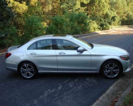 Серый Мерседес Ц-Класс, объемом двигателя 2 л и пробегом 35 тыс. км за 13000 $, фото 3 на Automoto.ua