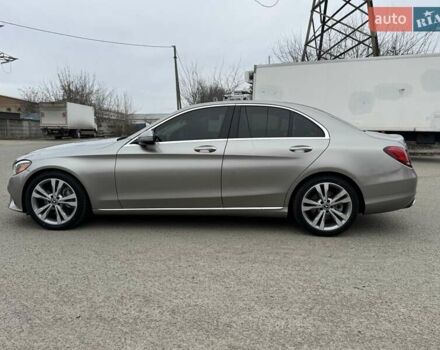 Серый Мерседес Ц-Класс, объемом двигателя 1.99 л и пробегом 97 тыс. км за 28300 $, фото 4 на Automoto.ua
