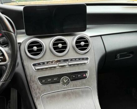 Серый Мерседес Ц-Класс, объемом двигателя 2 л и пробегом 50 тыс. км за 12000 $, фото 10 на Automoto.ua