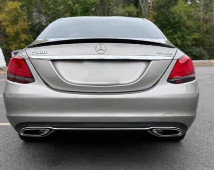 Серый Мерседес Ц-Класс, объемом двигателя 2 л и пробегом 50 тыс. км за 12000 $, фото 5 на Automoto.ua