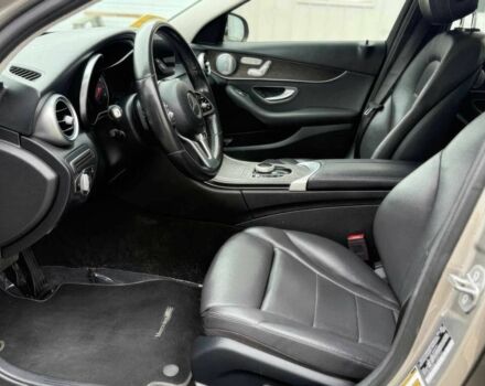 Серый Мерседес Ц-Класс, объемом двигателя 2 л и пробегом 50 тыс. км за 12000 $, фото 8 на Automoto.ua