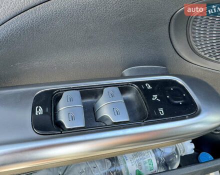 Серый Мерседес Ц-Класс, объемом двигателя 1.99 л и пробегом 55 тыс. км за 52000 $, фото 18 на Automoto.ua