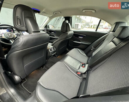 Серый Мерседес Ц-Класс, объемом двигателя 2 л и пробегом 170 тыс. км за 43900 $, фото 16 на Automoto.ua