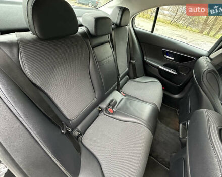 Серый Мерседес Ц-Класс, объемом двигателя 2 л и пробегом 170 тыс. км за 43900 $, фото 19 на Automoto.ua