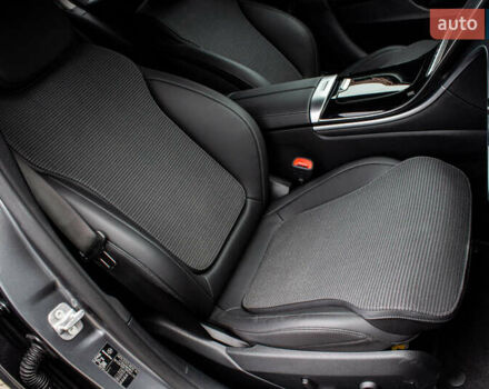 Сірий Мерседес Ц-Клас, об'ємом двигуна 1.99 л та пробігом 7 тис. км за 47600 $, фото 47 на Automoto.ua