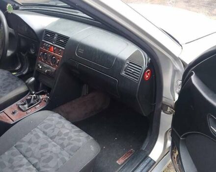 Сірий Мерседес Ц-Клас, об'ємом двигуна 1.8 л та пробігом 250 тис. км за 1800 $, фото 5 на Automoto.ua