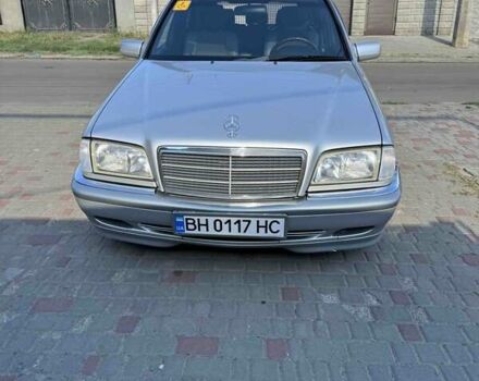 Серый Мерседес Ц-Класс, объемом двигателя 0 л и пробегом 340 тыс. км за 4300 $, фото 3 на Automoto.ua