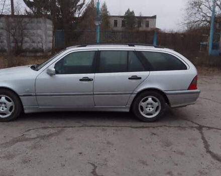 Серый Мерседес Ц-Класс, объемом двигателя 2.15 л и пробегом 390 тыс. км за 2999 $, фото 1 на Automoto.ua