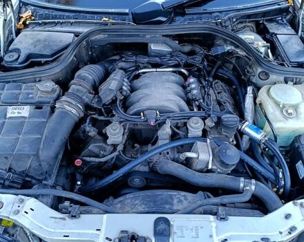 Серый Мерседес Ц-Класс, объемом двигателя 2.4 л и пробегом 320 тыс. км за 2699 $, фото 2 на Automoto.ua