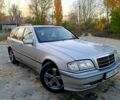 Сірий Мерседес Ц-Клас, об'ємом двигуна 2.4 л та пробігом 320 тис. км за 2750 $, фото 1 на Automoto.ua