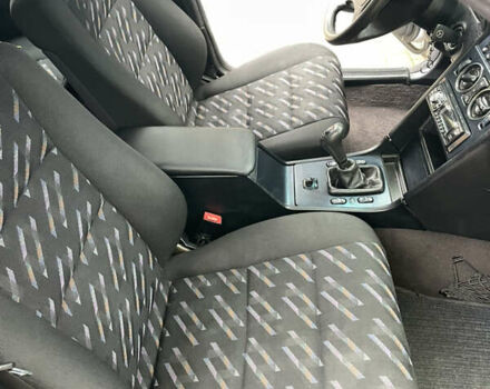 Серый Мерседес Ц-Класс, объемом двигателя 1.8 л и пробегом 355 тыс. км за 2750 $, фото 9 на Automoto.ua