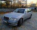 Серый Мерседес Ц-Класс, объемом двигателя 2.4 л и пробегом 320 тыс. км за 2699 $, фото 10 на Automoto.ua