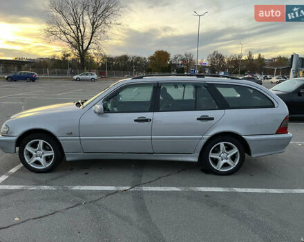 Сірий Мерседес Ц-Клас, об'ємом двигуна 2.15 л та пробігом 475 тис. км за 3300 $, фото 6 на Automoto.ua